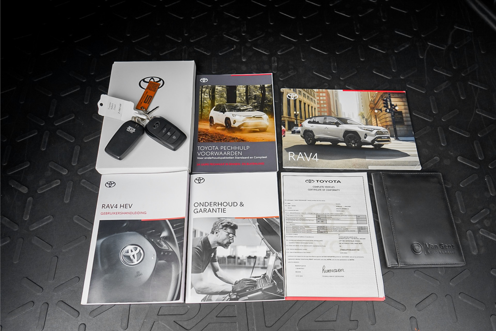 44531676-6.jpg