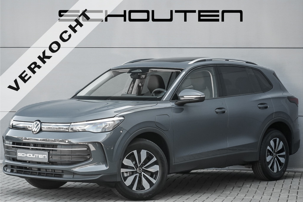55983205
